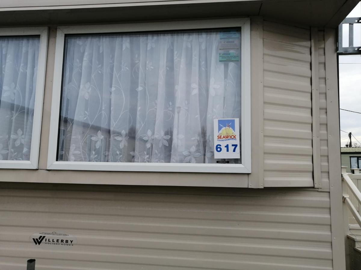 617 Seawick Hotel Jaywick Sands Exterior photo